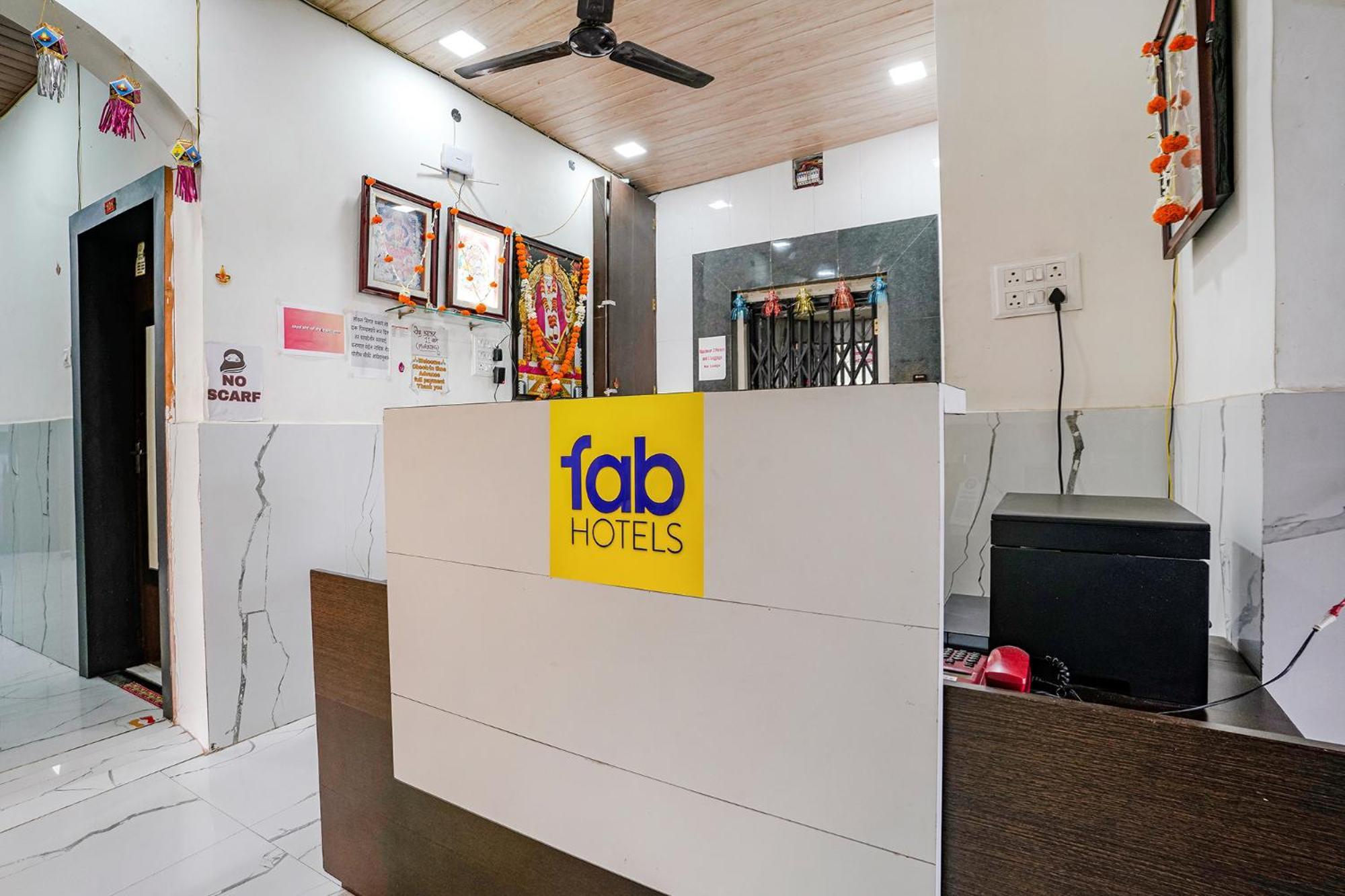 Fabexpress Sai Lodging I - Nr Nashik Railway Station Eksteriør billede